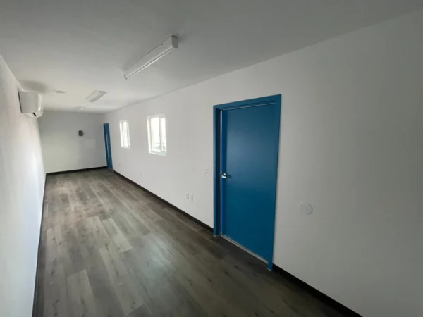 40ft Shipping Container Office with detail view 5 — Container Housing Solution