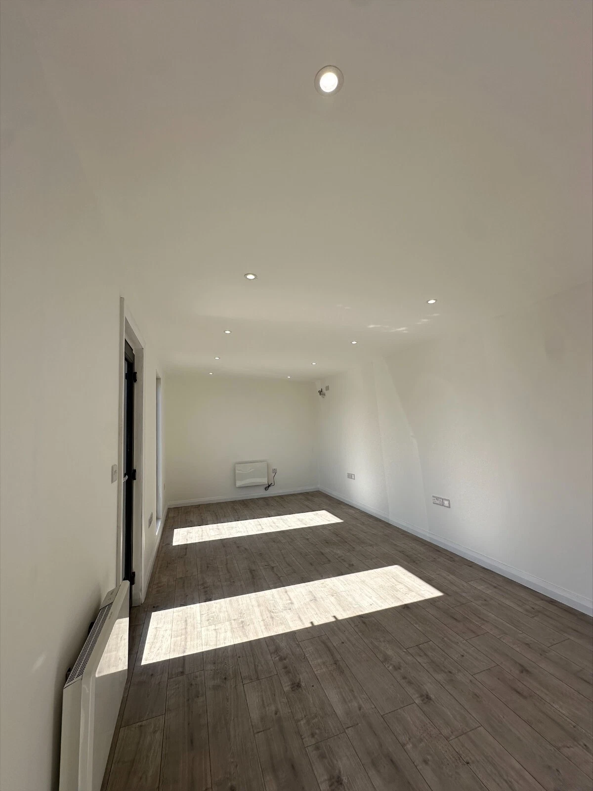 7.5m x 3m Modular Office detail view 1
