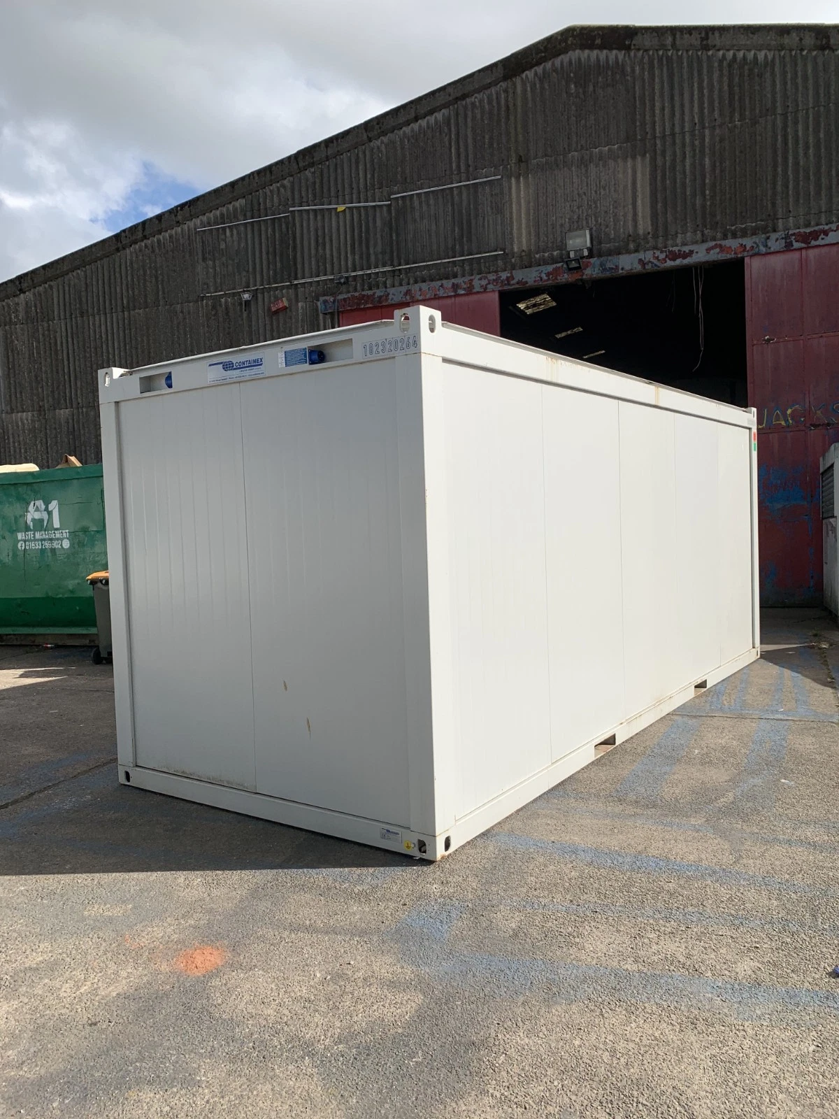 20ft x 8ft Insulated Storage detail view 1